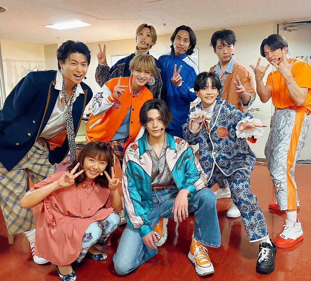 のインスタグラム：「BACK TO THE MEMORIES PART3 福岡公演無事に終了しましたーー✨福岡サンパレスホールに足を運んでくださったみなさま、配信を観てくださったみなさま、ありがとうございました🙏  BTTM初の福岡公演、黎弥くんの地元と言うことで、めちゃくちゃ盛り上がりましたーー👏🏼👏🏼 福岡のローカルCMネタも、お客さんも一緒に参加したり、楽しかったーー🤣袴田お父さんもセリフかんだら大爆笑されたり😂色々とありましたが、観に来てくれたみなさんが楽しんでくれて、盛り上げてくれて、この舞台が完成するなーと毎回感じています❤️  あとは、28.29日新宿文化センターホールにて追加3公演のみ‼️あー、もう3公演で終わってしまうーー😆ぜひ、みなさま観に来て下さいねーーー🙏  #backtothememoriespart3  #bttm3  #福岡公演終了  #次は新宿 #追加公演」