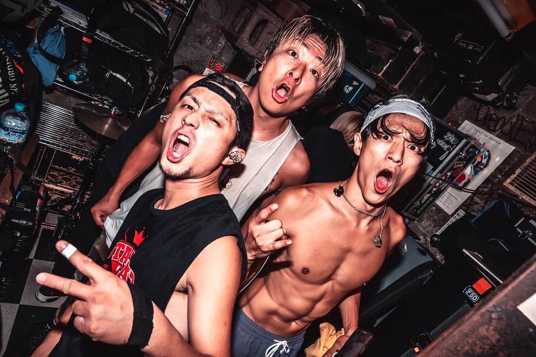 Jose のインスタグラム：「下北沢ありがとう！ FSD最高だったね。素晴らしいバンドと出会えたことに感謝。 また集まろう！ @fivestatedrive   photo by @masaty_x」