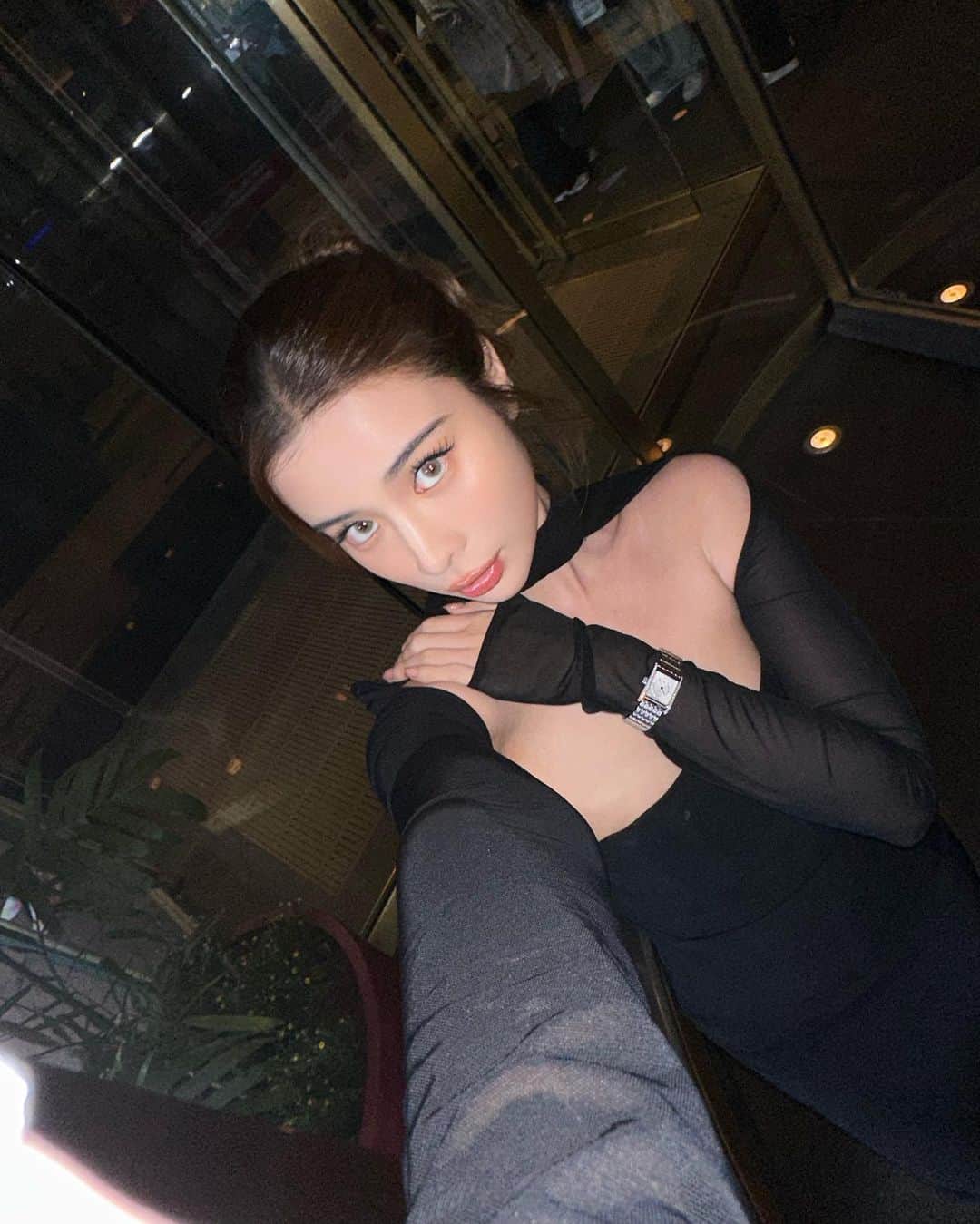 Supassaraさんのインスタグラム写真 - (SupassaraInstagram)「🫠💦😶‍🌫️❄️🚕  #MiniDolceVita #LonginesDolceVita #EleganceIsAnAttitude #Longines #LonginesThailand」9月25日 13時46分 - supassra_sp