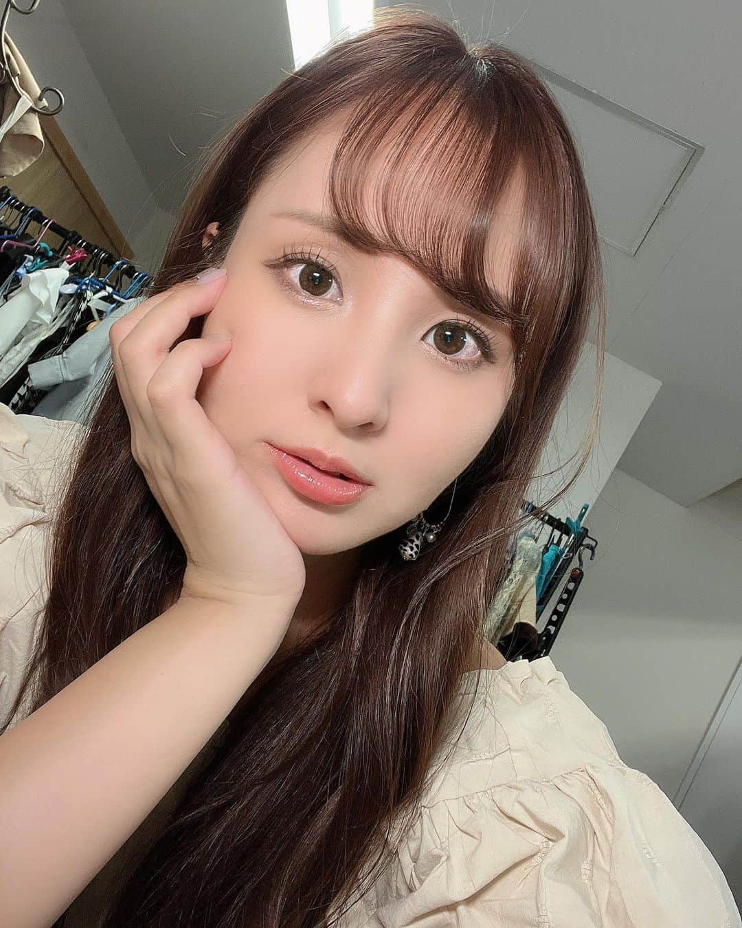 のインスタグラム：「もしや花粉‥🤧？  #安田七奈 #なーちゃ #レースクイーン #rq #ラウンドガール #グラビア #グラビアアイドル #グラドル #インスタグラビア#美乳 #水着 #ビキニ #ムチムチ #むちむち #セクシー #セクシー美女 #followme #japanese #japanesegirl #instagood #instalike #photooftheday #팔로우 #얼스타그램 #粉我 #非常好 ⠀ ⠀」