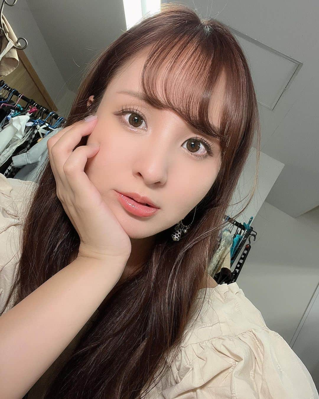 安田七奈のインスタグラム：「もしや花粉‥🤧？  #安田七奈 #なーちゃ #レースクイーン #rq #ラウンドガール #グラビア #グラビアアイドル #グラドル #インスタグラビア#美乳 #水着 #ビキニ #ムチムチ #むちむち #セクシー #セクシー美女 #followme #japanese #japanesegirl #instagood #instalike #photooftheday #팔로우 #얼스타그램 #粉我 #非常好 ⠀ ⠀」