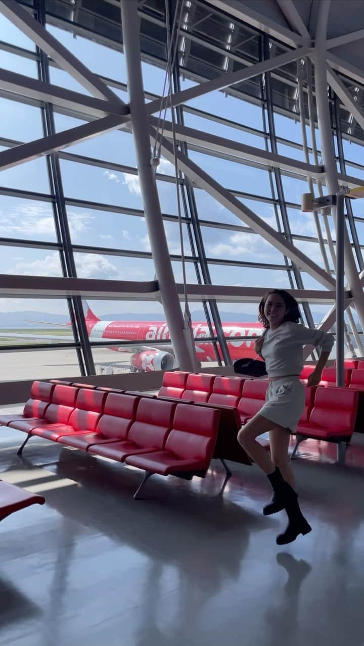 SAKATAMARINのインスタグラム：「✈️🩷」