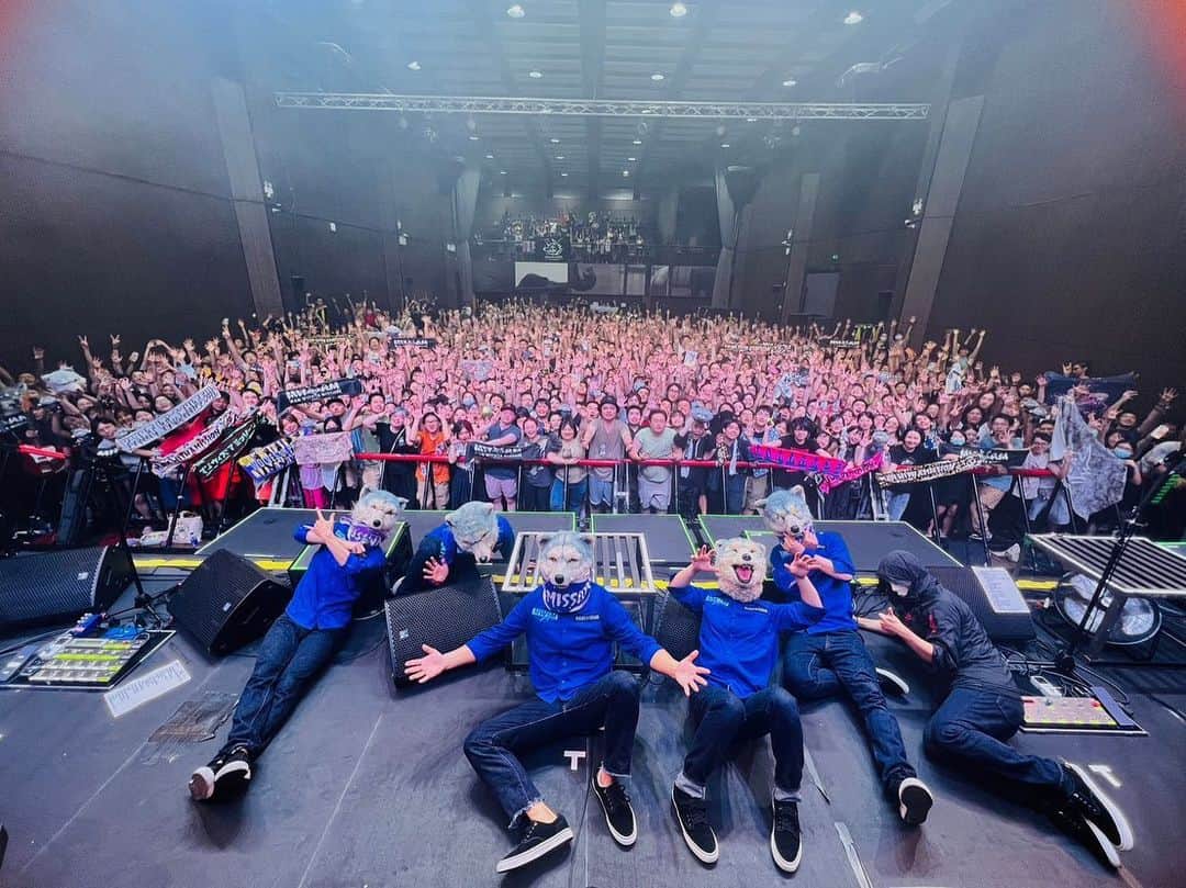 Man With A Missionのインスタグラム：「Wolves on Parade at Guangzhou It was so damn good to be here and the crowd was just insane  Thanks so much Guangzhou!!!  And big thanks to China It was a pleasure to tour in your country 再見！！！  #mwamjapan #wolvesonparade #guan #china #thanksto #beijing #shanghai #guangzhou  #再見 #好撚正」