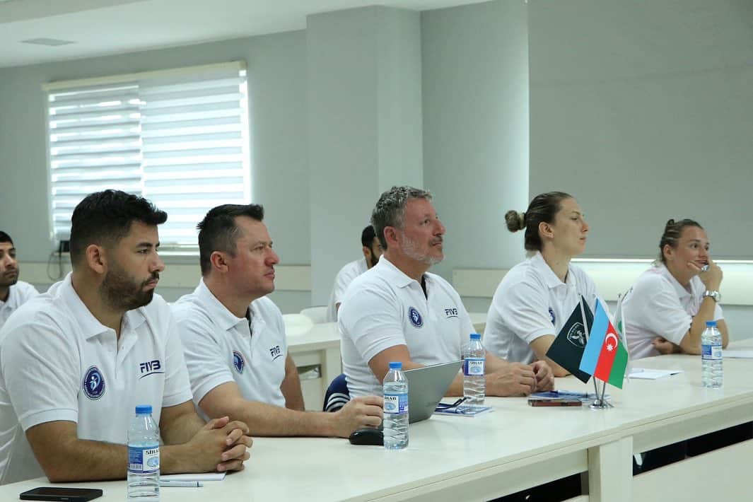 ポリーナ・ラヒモワさんのインスタグラム写真 - (ポリーナ・ラヒモワInstagram)「2 weeks ago in Baku city  I attended a very cool course for coaches from the FIVB. Because I have an education at the sports academy and received a master of sports certificate, the courses were of the second level. We had a very pleasant company, I wish everyone a good future. All of us have passed this path and received certificates, we have the opportunity to be volleyball coaches at the international level. I strongly advise all professional players and coaches to visit at least the first level, because very important information is provided for the development of volleyball. Thank you all for your support @azevolleyball 😘🙏🏼 #tbt #volleyball #baku #azerbaijan #playing-coach」9月25日 15時23分 - polina_rahimova