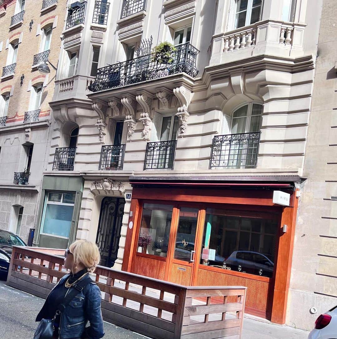 MIRIさんのインスタグラム写真 - (MIRIInstagram)「歩くだけで素敵なプレイスが たくさんでハッピーだった💓 #話し方ルー大柴化現象  #パリ #フランス旅行」9月25日 15時40分 - misaka_milloy