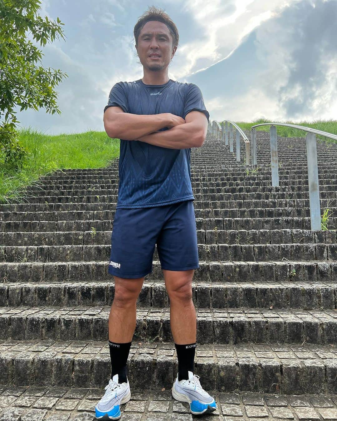 那須大亮のインスタグラム：「たつのこやま‼️  流通経済大学サッカー部 当時の名物メニュー⚽️  階段ソムリエ史上1番過酷な階段でした笑🤣  #流通経済大学サッカー部 #たつのこやま」