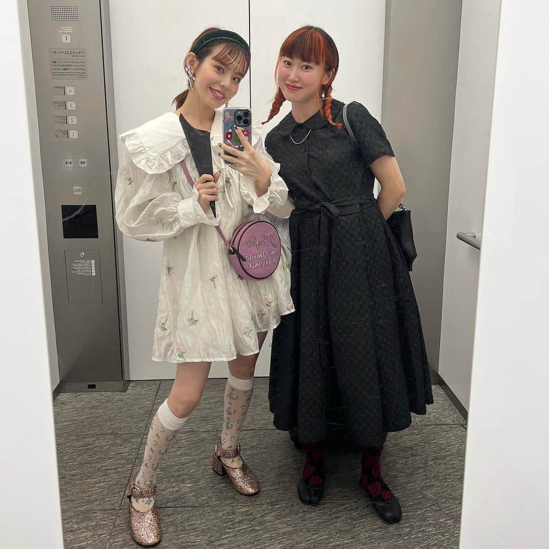 瀬戸あゆみさんのインスタグラム写真 - (瀬戸あゆみInstagram)「HAPPY WEDDING @mikkigiantbaby 🩷🪽」9月25日 16時03分 - setoayumi