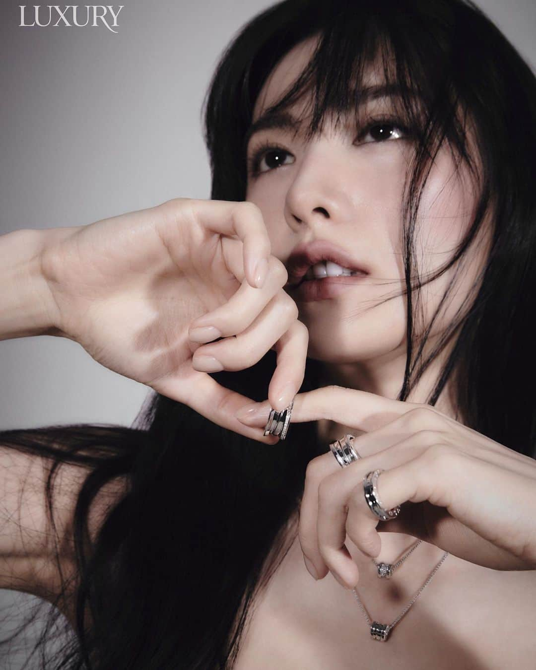 ナナ さんのインスタグラム写真 - (ナナ Instagram)「#luxury#럭셔리매거진#불가리#bulgari @luxuryeditors」9月25日 16時09分 - jin_a_nana