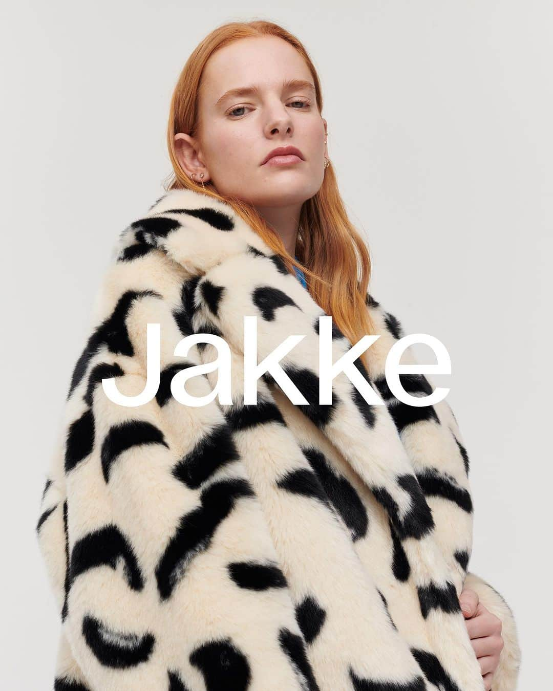 Jack Of All Tradesのインスタグラム：「@jakkeldn  23 AUTUMN WINTER  #jakke  #ジャッキー  #winterwithjakke  #joinjakke  #sustainability  #sustainable  #sustainablefashion  #サステナブル  #エコファー #エコレザー  #リサイクルポリエステル」