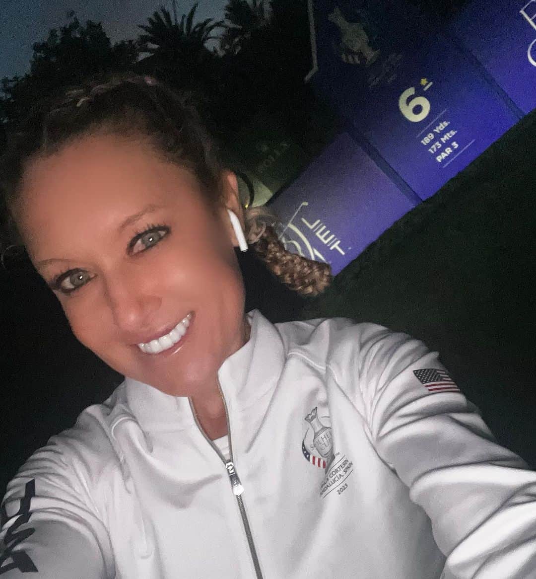 ナタリー・ガルビスのインスタグラム：「Solheim Week… it went by to fast! And I didn’t take enough photos!!!」