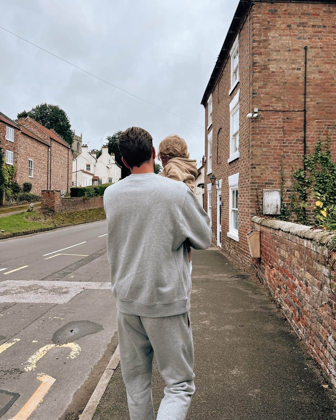 ロッティー・トムリンソンさんのインスタグラム写真 - (ロッティー・トムリンソンInstagram)「happiness :)」9月26日 3時19分 - lottietomlinson