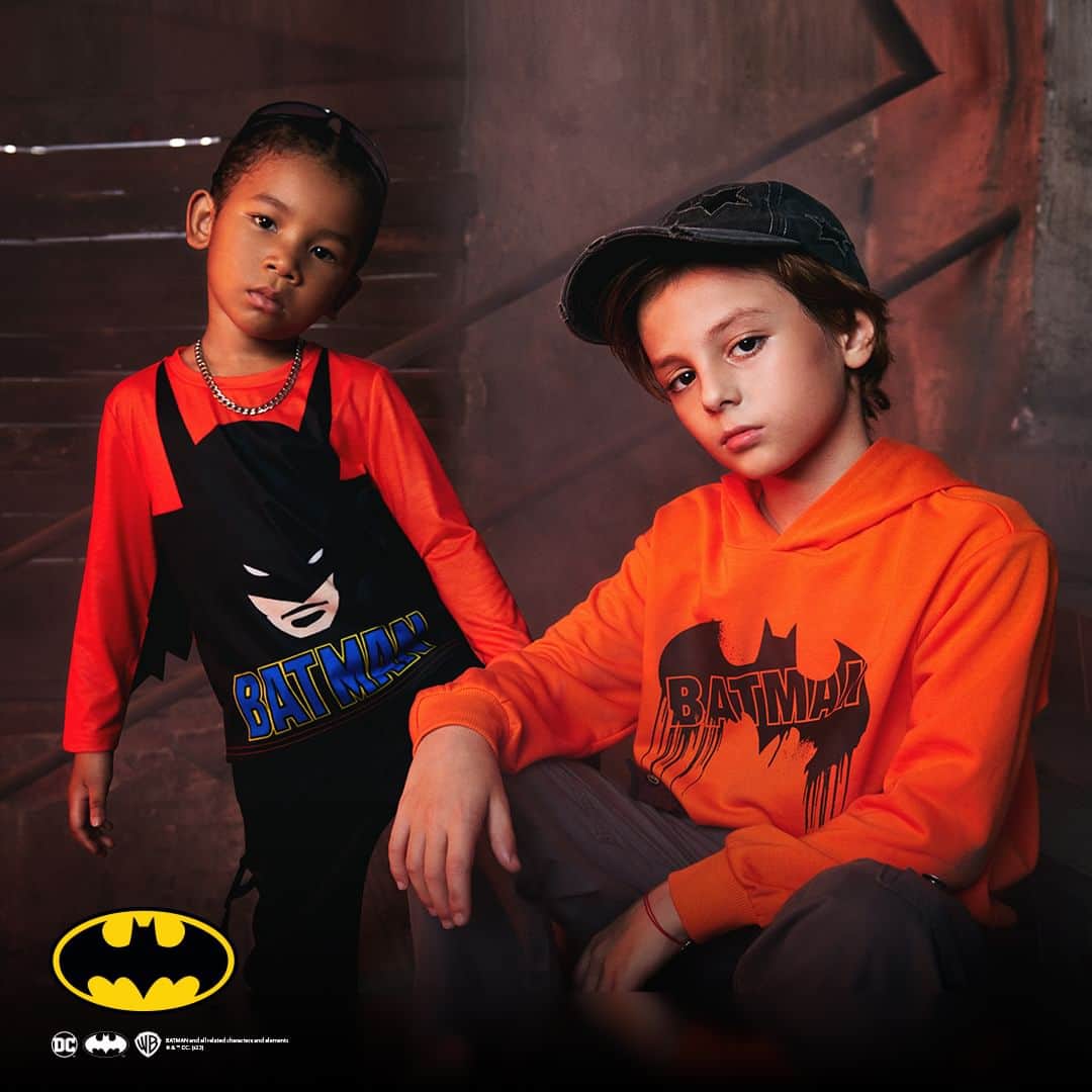 SHEINのインスタグラム：「BATMAN™ × SHEIN Presents Fashion Inspired by the Dark and Mysterious World of Gotham. 🔍Search "BATMAN™" on SHEIN to view it all!  🔗:https://shein.shop/9ttg26g  #SHEINCollabs #SHEIN #SHEINforAll #BATMANXSHEIN #batman #batmanday  *P.S. Only available on US/CA/MX/BR/CL/MY/TH/PH/SG/JP/TW/ASIA/AU/NZ/ZA/IL/AR/BH/OM/KW/QA/SA/UAE/MA/EG/UK/FR/DE/IT/ES/NL/PL/PT/SE/CH/EUR/EUQS/VN」