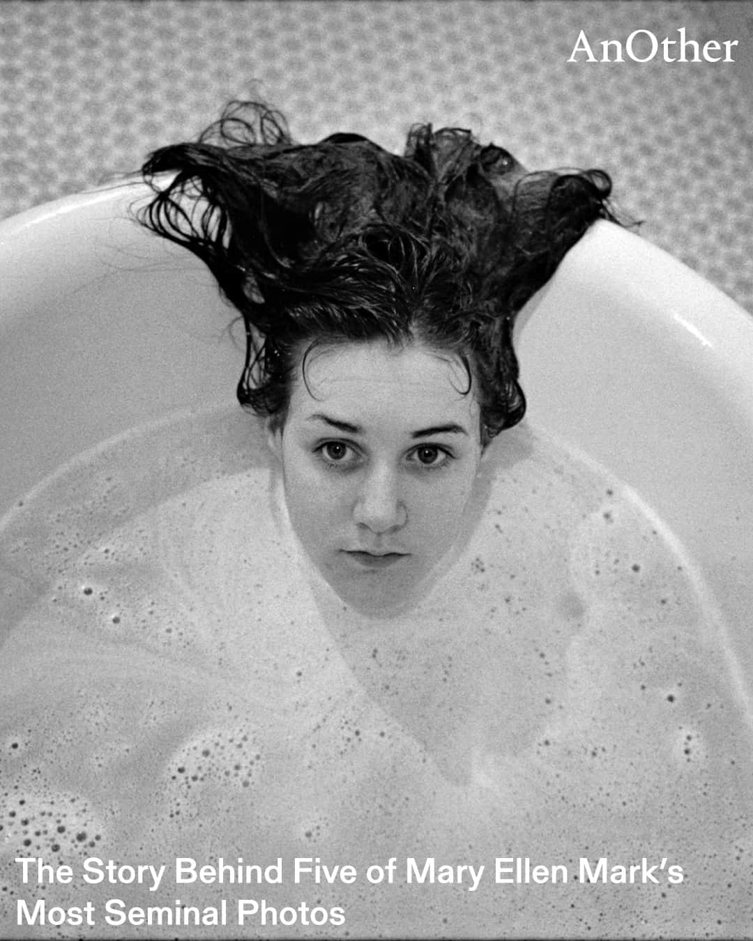 AnOther Magazineのインスタグラム：「Upon entering @coberlin's latest exhibition, Mark Ellen Mark: Encounters, it’s obvious that from her earliest snapshots onwards, Mark had an unwavering, exceptional ability to capture moments and people at their essence ✨⁠ ⁠ As the career-spanning survey opens – the first of its kind for the American photographer – its curators #MelissaHarris and sophiagreiff speak to @daisyaecw to reveal the stories behind five of her most captivating works. Read the full stories at the link in bio 📲⁠ ⁠ 📸 © Mary Ellen Mark, Courtesy of @maryellenmarkfoundation and Howard Greenberg Gallery⁠ 1. Oregon State Hospital, Salem, Oregon, 1976⁠ 3. Contortionist with Sweety the Puppy, Raj Kamal Circus, Upleta, India 1989⁠ 5. Kissing in a bar, New York, 1977⁠ 7. Feminist demonstration, New York City, 1970⁠ 9. Tiny, Halloween, Seattle, Washington, 1983 ⁠」