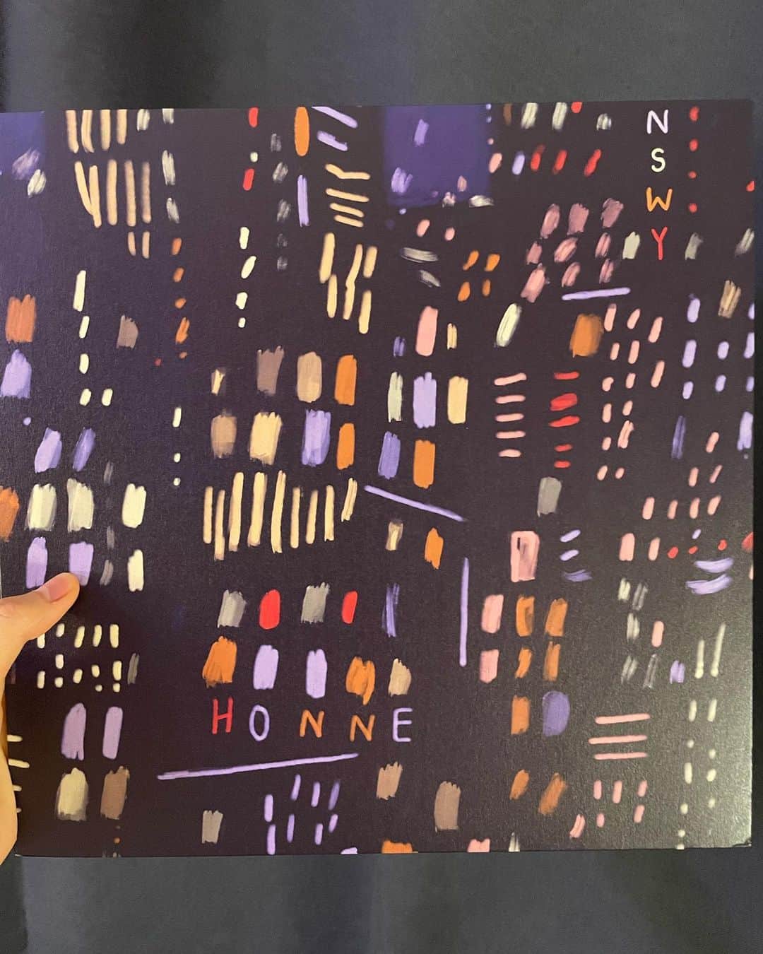 チェ・ヨンジュンのインスタグラム：「동생들의 취향이 담긴 바이닐」