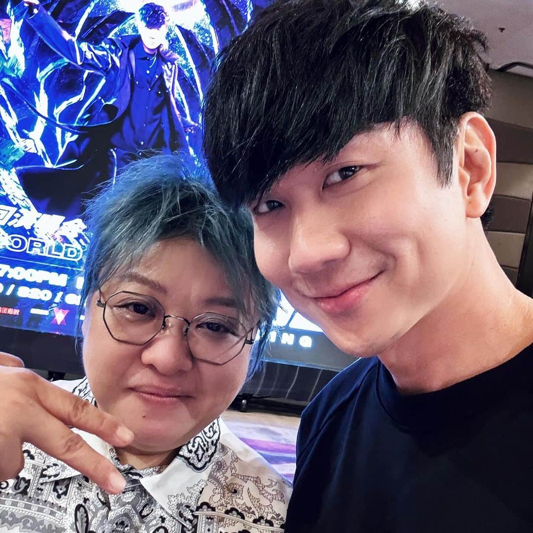 林俊傑のインスタグラム：「After party glow! 慶功宴！  #JJ20WorldTour」