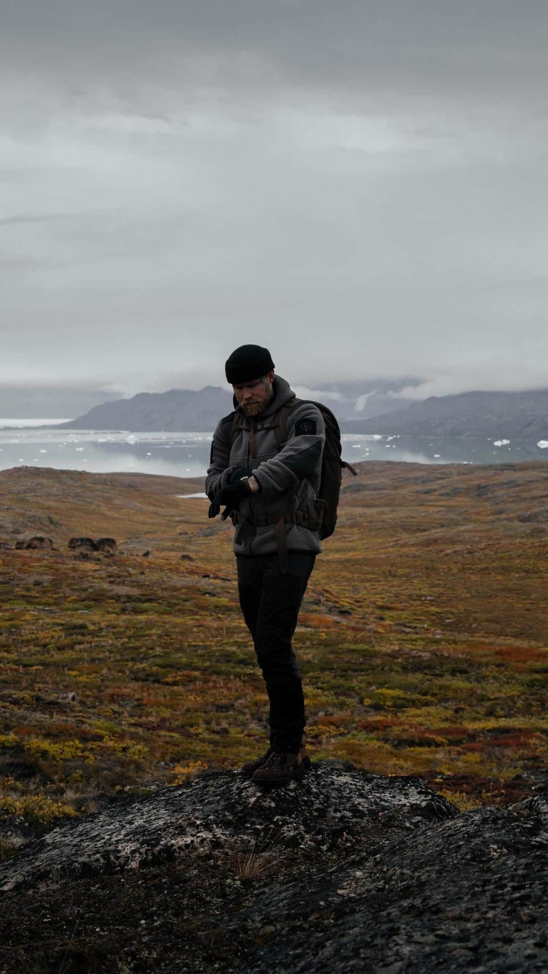 ブレモンのインスタグラム：「Wherever the journey takes you, your timepiece is a symbol of the unforgettable memories you will create on the way ⛰️  📸 @nattesferd shot in incredible Greenland, wearing the Bremont S302   #adventure #bremontadventurersclub #bremont #watchesofinstagram #watch #journey #travel #extremeadventure #greenland #timepiece #time」