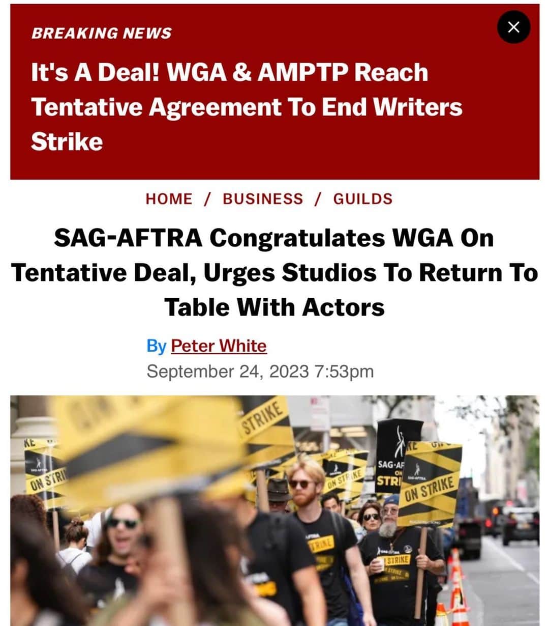 のインスタグラム：「HAPPY MONDAY!!! 🎉✍️🎊👩🏻‍💻🍾🙏🏼  HUGE CONGRATULATIONS to the @wgaeast @wgawest @wgastrikeunite !! THANK YOU for your strength & courage & resilience! Fingers crossed for @sagaftra   #letsgotowork」