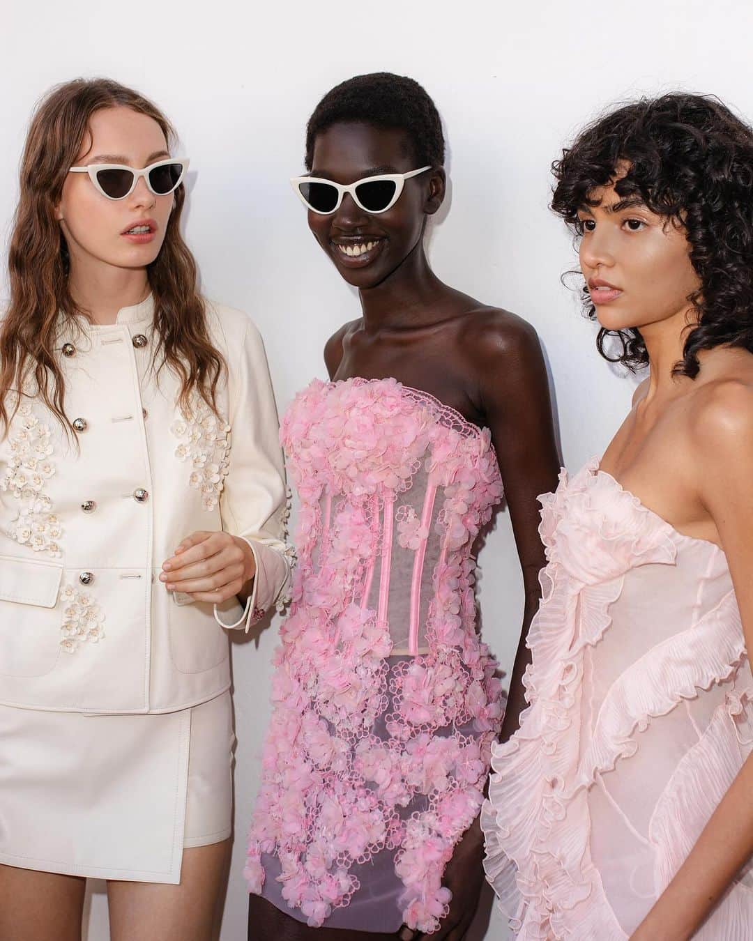 のインスタグラム：「Floral symphony.  #ErmannoScervino #SS24 #ErmannoScervinoCollection #mfw」