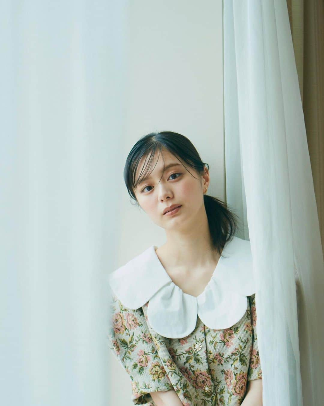 紺野彩夏さんのインスタグラム写真 - (紺野彩夏Instagram)「non-no11月号🍂 もうチェックしてくれましたか？？  どの企画ももちろん大好きなのですが、投資バッグの企画が個人的にお気に入りです☺︎  まだの方はぜひチェックしてください〜🐰」9月25日 18時19分 - ayaka_konno_official