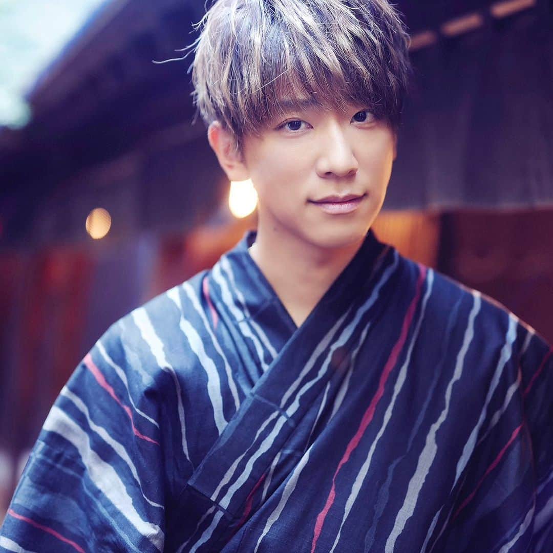 のインスタグラム：「⁡ 秋浴衣🍂 ⁡ Photographer / Masato Juman Stylist / @kazuyamishima.tatanca Hair & Makeup / KEIKO Special Thanks / Lettuce Club / KADOKAWA ⁡ #japan #culture #yukata #浴衣」