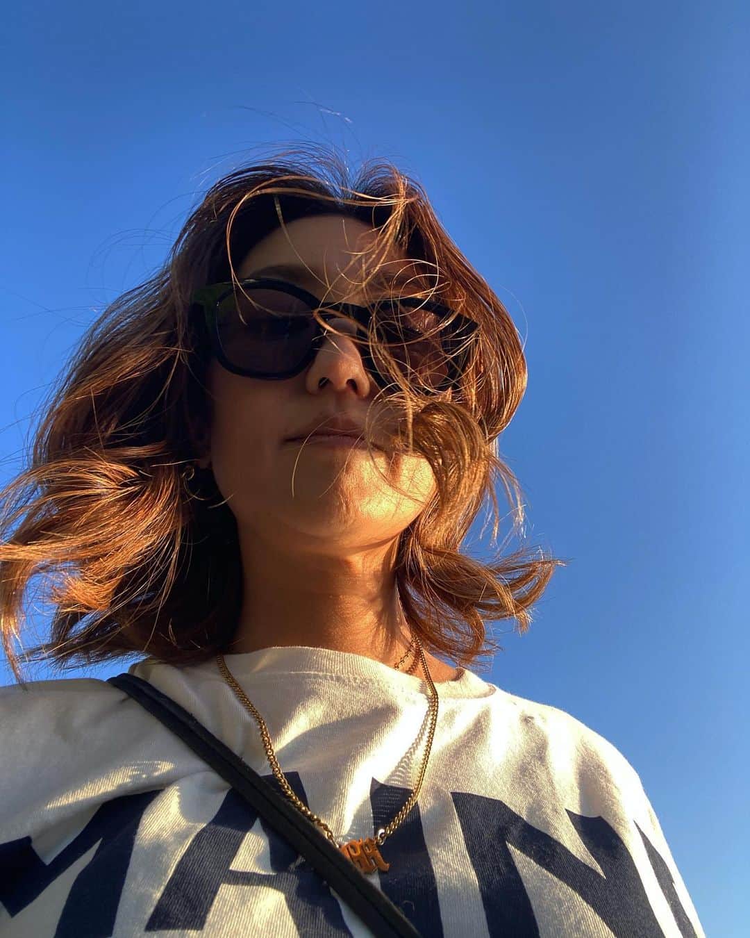 堀舞紀さんのインスタグラム写真 - (堀舞紀Instagram)「♨️  detox.  好きな夕陽  好きな足湯🥐  好きな家族  好きな温泉♨️  好きなうどん屋さん🍲  👆🏾 凄くきれーな 群青の空。  #loveislove」9月25日 19時02分 - mainohori