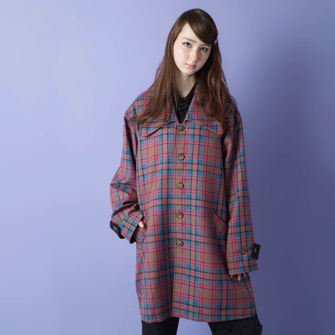 MILKBOYのインスタグラム：「MILKBOY 2023 Autumn Collection  TEDDY CHECK COAT   #milkboy」