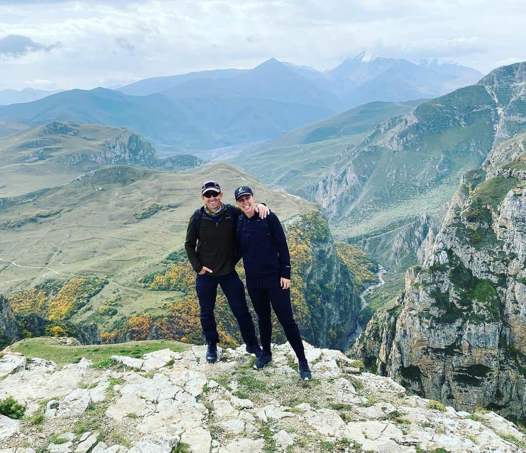 メーガン・ネイさんのインスタグラム写真 - (メーガン・ネイInstagram)「This is what life is truly about>   Nature, good humans and 13k feet of altitude 😆.   Local village of Xinalik, stayed with a beautiful family in their 150year old home, most humbling and grounding weekend. Did a 2 Degree waterfall and hiked mountains all around us.   Grateful and happy to experience the richness of life.」9月25日 19時15分 - iammeagennay