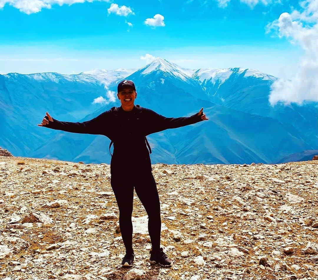 メーガン・ネイさんのインスタグラム写真 - (メーガン・ネイInstagram)「This is what life is truly about>   Nature, good humans and 13k feet of altitude 😆.   Local village of Xinalik, stayed with a beautiful family in their 150year old home, most humbling and grounding weekend. Did a 2 Degree waterfall and hiked mountains all around us.   Grateful and happy to experience the richness of life.」9月25日 19時15分 - iammeagennay