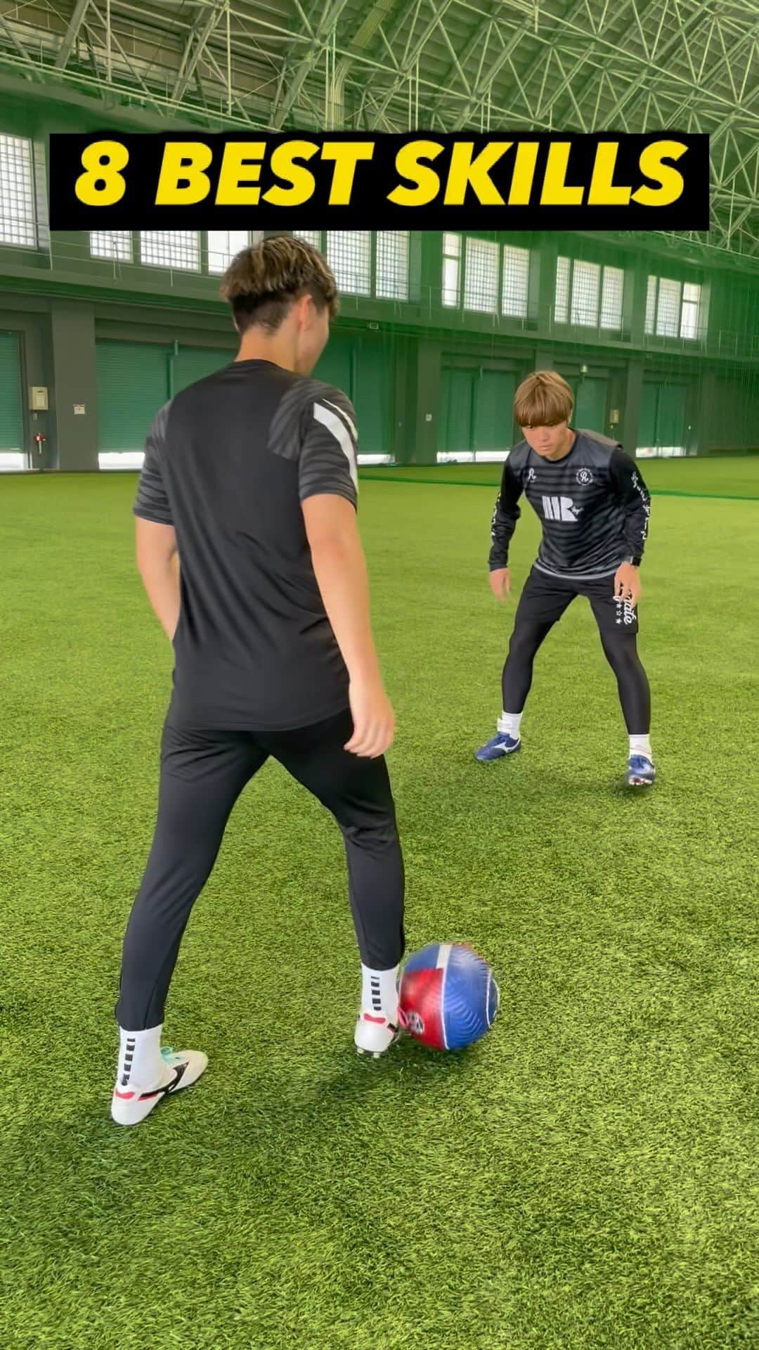 たまこうのインスタグラム：「. Someone who can do all dribbling techniques⁉️🔥 全てのドリブル出来る⁉️  follow me⬇️ @tamakou0908   #サッカー#サッカードリブル#サッカー少年#サッカーママ#サッカーパパ#たまこう#長崎総附サッカー部#サッカースクール#soccer#football#footballskill #soccerskills #footballplayer #soccerplayer」