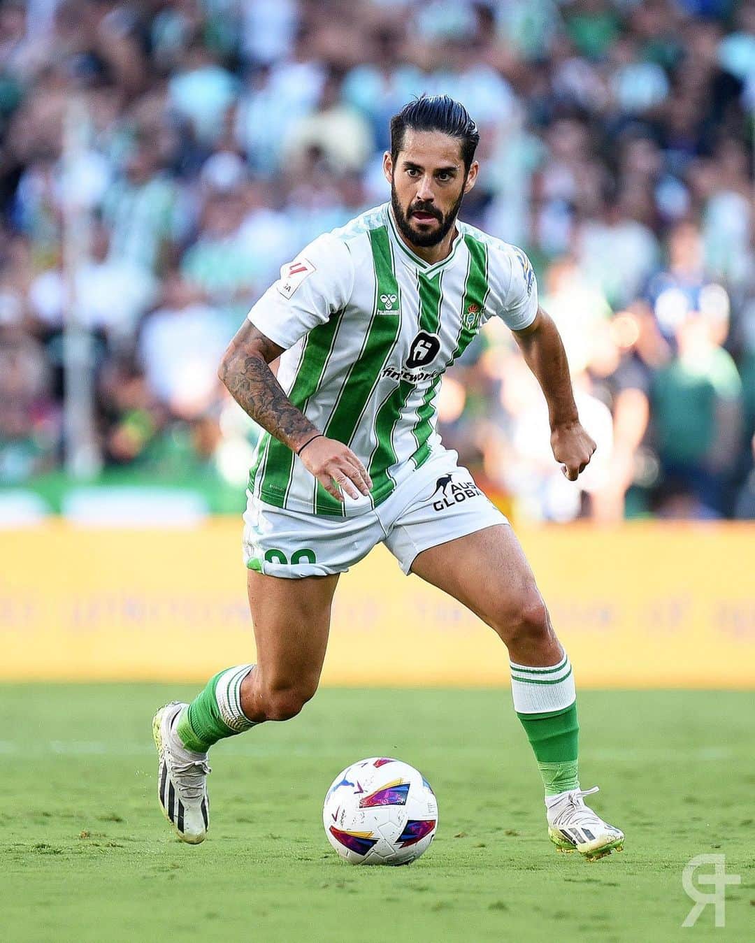 フランシスコ・ロマン・アラルコンのインスタグラム：「Una pena el empate pero hay que seguir, trabajo y más trabajo💪💚⚽️」