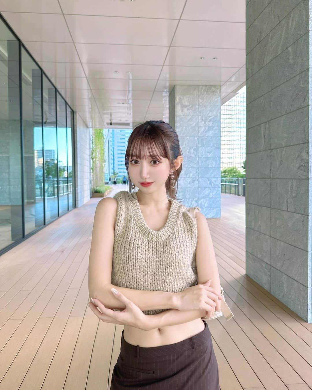 Ayanaさんのインスタグラム写真 - (AyanaInstagram)「ZARAの秋服がかわいすぎた♡ 合わせてるブーツは脚を綺麗に魅せてくれるデザインで、スタイルアップしてみえるの👢🫢📔厚底で身長も盛れる♡♡ ⁡ tops&skirt : @zara  boots : @wego_official  ⁡ #プチプラ #プチプラコーデ #秋服 #秋コーデ #盛れブーツ #WEGO #wego_ootd #ZARA #スタイルアップブーツ #ザラ #ロングブーツ」9月25日 19時44分 - naalunlun
