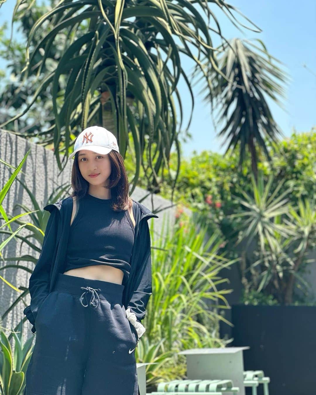 のインスタグラム：「Sekali kali foto gak makeup 😚」