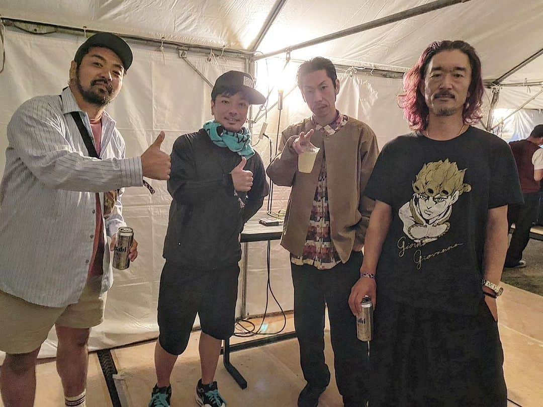 クリスタルボーイさんのインスタグラム写真 - (クリスタルボーイInstagram)「@nobodyknows_official  @ringofes @nihonkai.ongakusai  @ryoff000karma  @dj_koo1019   怒涛の三日間でした  りんご音楽祭での我らの出番前は  呂布カルマ  日本海音楽祭の我らの出番前は  DJ KOO  こんな振り幅あるグループいる？笑  色んな音楽楽しめて幸せです♡」9月25日 20時12分 - crystalboybpm