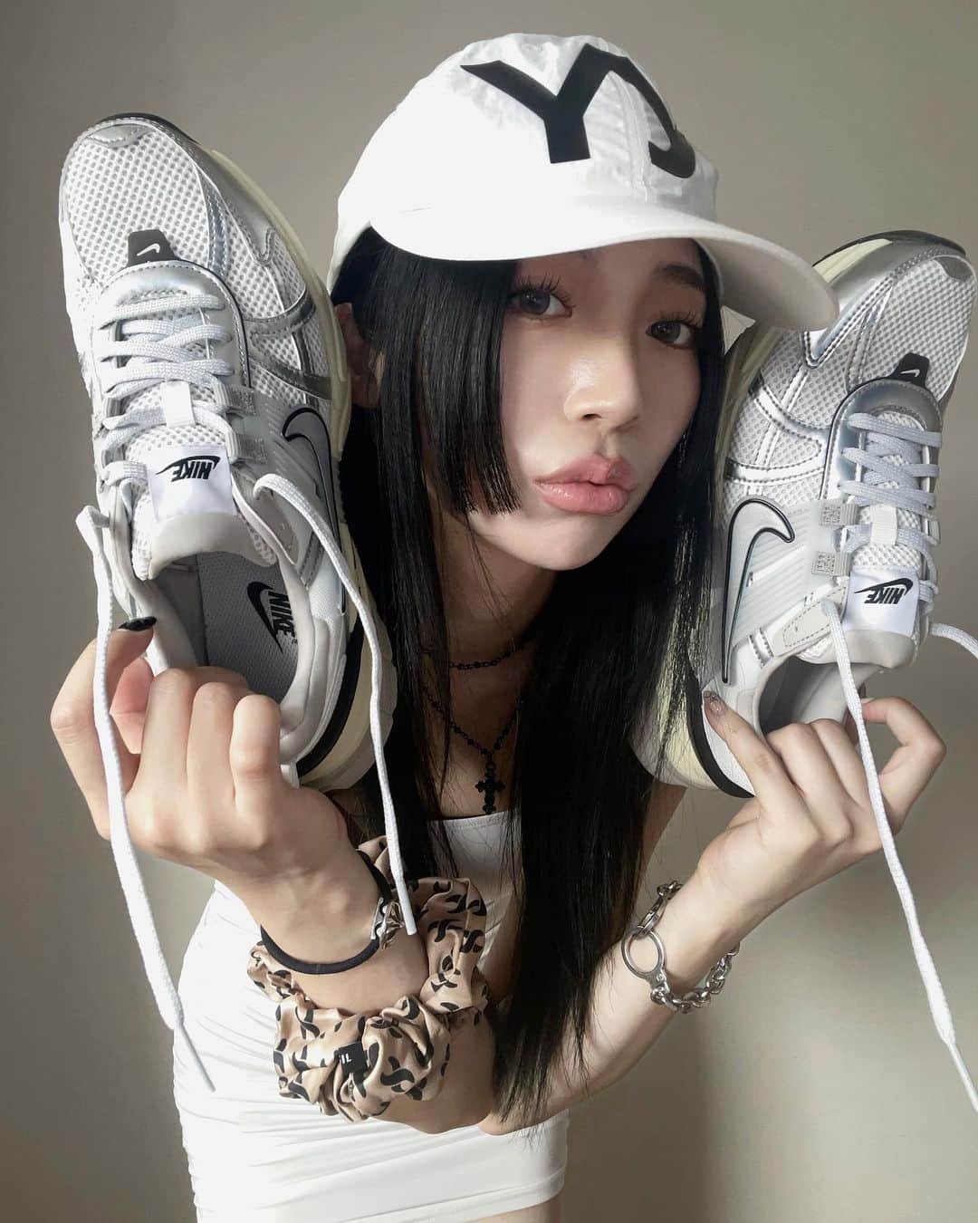 原涼香のインスタグラム：「⊹ ｡ ﾟ⁖✦ ˖ ⊹ ｡ ﾟ˖ ✧ ⊹ ｡ ﾟ⁖ °✦ @niketokyo  @________gr8  #NIKEV2KRUN」
