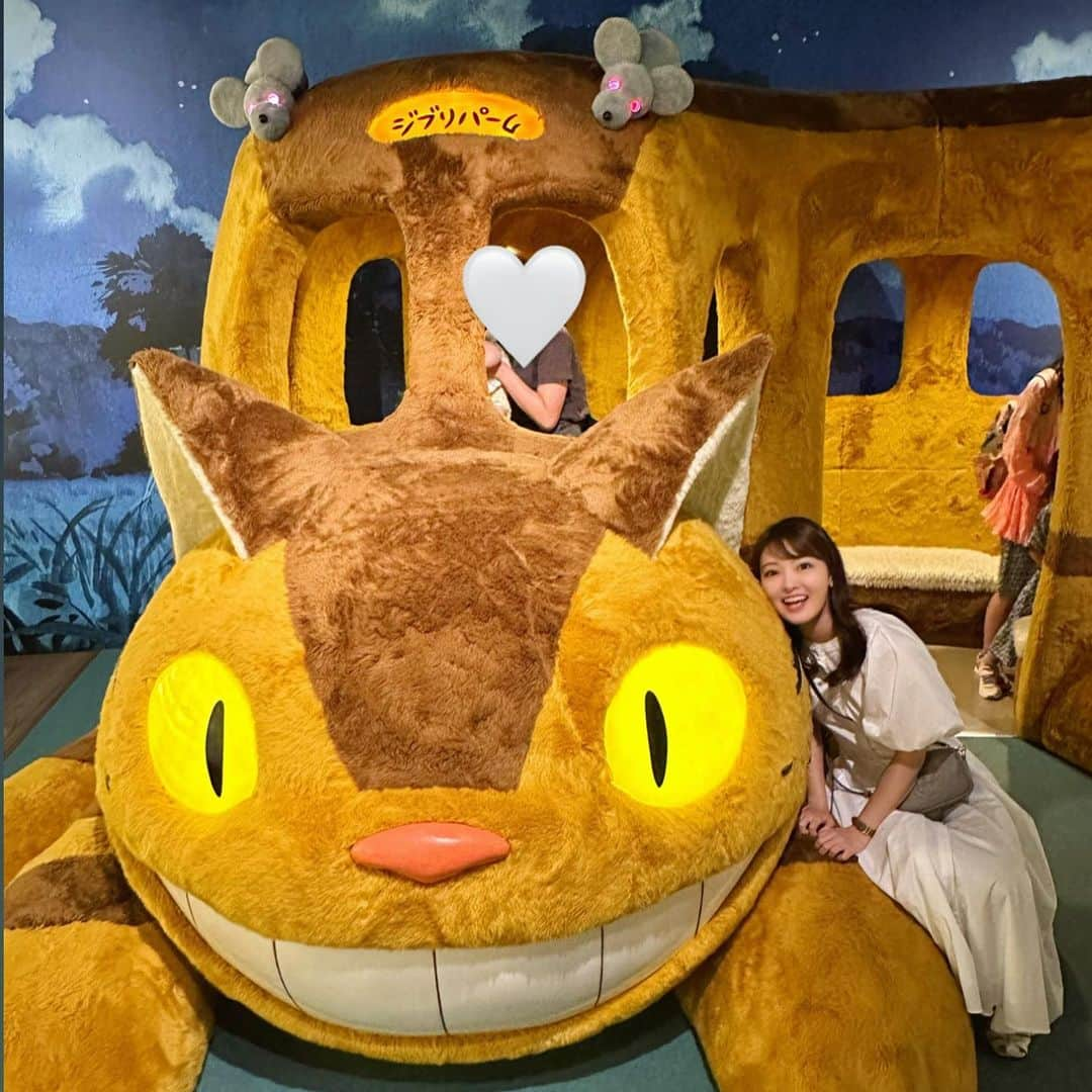 遠野愛さんのインスタグラム写真 - (遠野愛Instagram)「正解はジブリパークでした♡ 圧倒的トトロ好き！ ネコバスのるの夢だったんです🐈 混んでたけどふわふわしてて可愛かった🥹  #愛知 #愛知観光 #ジブリパーク #トトロ」9月25日 20時37分 - ai.tono_fbs