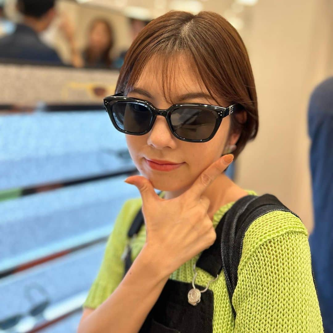 佐藤真知子のインスタグラム：「🤘🏻  まだまだ遊びたくなっちゃうお年頃です😎うふ♡」