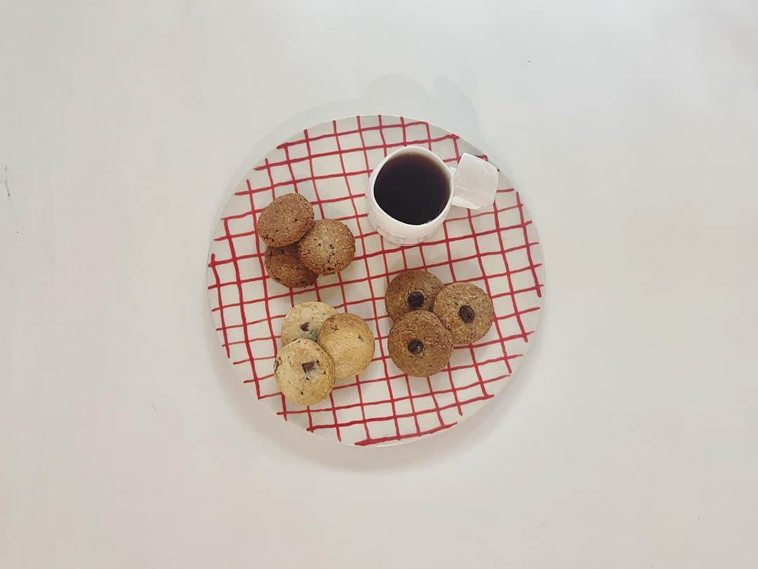 nokosさんのインスタグラム写真 - (nokosInstagram)「coffee&coffee❸ とっても久々のコーヒーサブレ３種瓶とノコスコーヒーNo.1 どちらもバッチグーロースティングで販売開始です🫘」9月25日 20時54分 - _nokos_