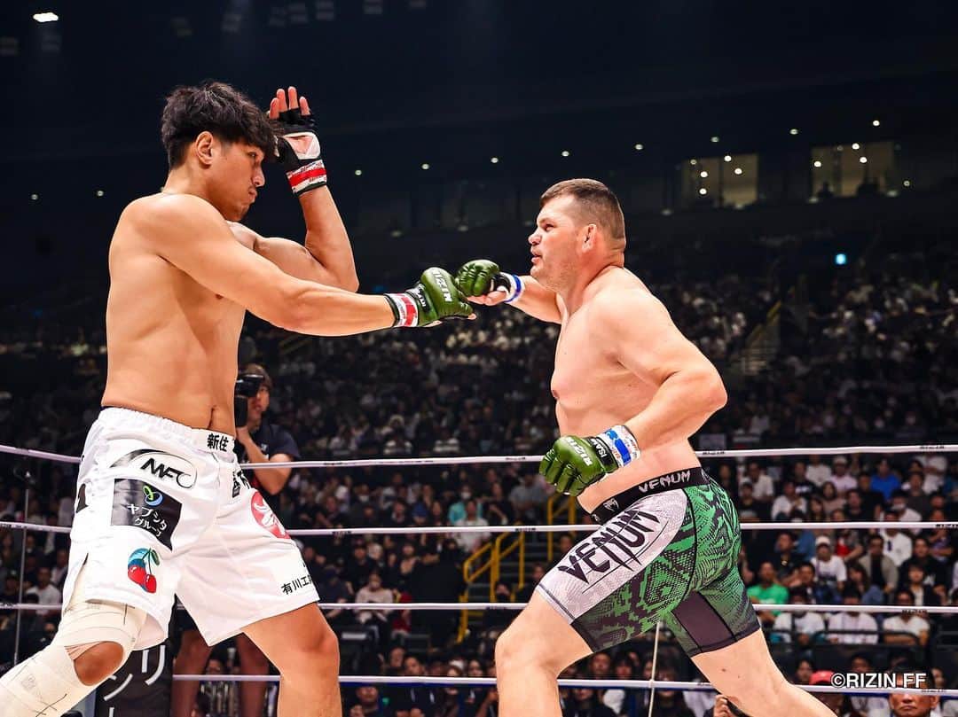 RIZIN FF OFFICIALのインスタグラム：「#RIZIN44 Match.2 "𝐈𝐧𝐞𝐯𝐢𝐭𝐚𝐛𝐥𝐞 𝐅𝐢𝐧𝐢𝐬𝐡 𝐛𝐞𝐭𝐰𝐞𝐞𝐧 𝐆𝐢𝐚𝐧𝐭𝐬" ---------------- @shivixay_official defeats @janoscsukas by SUB(Heel hold) 2:27 of Round 1.  #rizin #rizinff #mma #fighter」