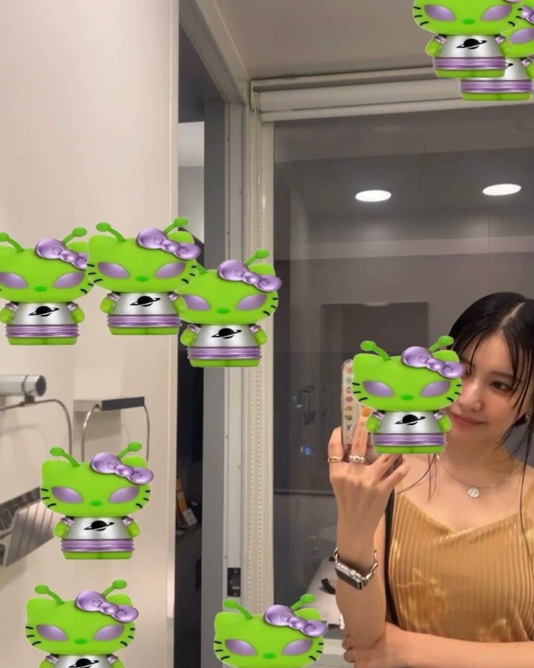 TOMOMIのインスタグラム：「👾👾👾」