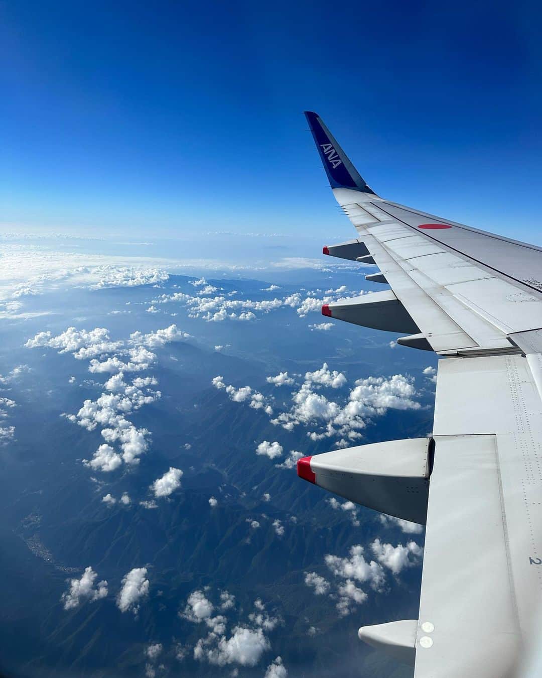 織田梨沙のインスタグラム：「☁️🟦☁️🟦☁️」