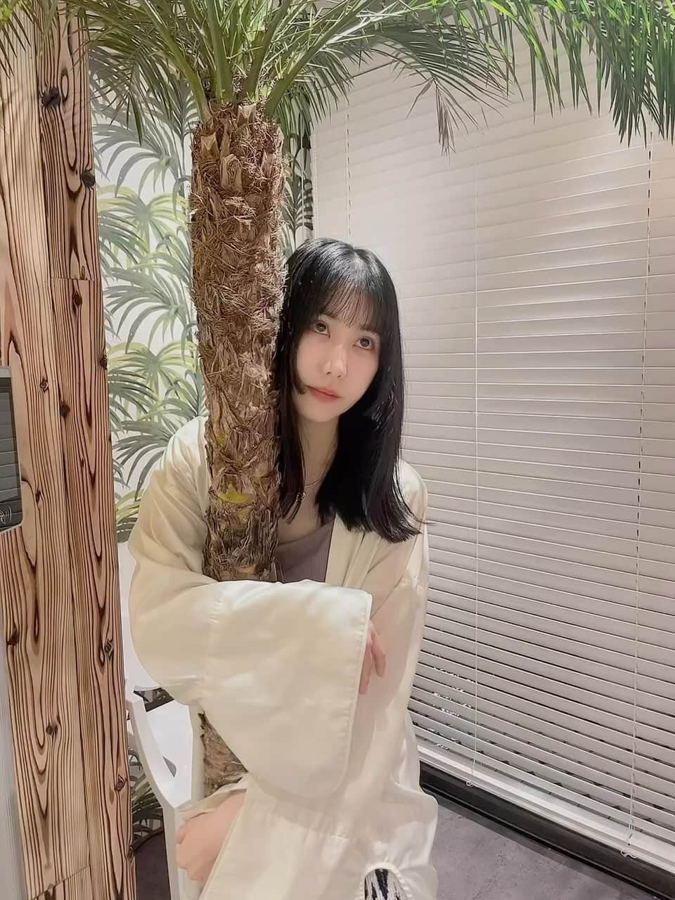 河原洋美のインスタグラム：「「30年ぶりにきました✨👩🏼‍🍳💕」 そして、1ヶ月以上寝かした動画😂 いつもありがと❤️❤️❤️ #linkybyshima #hiromi_hair」