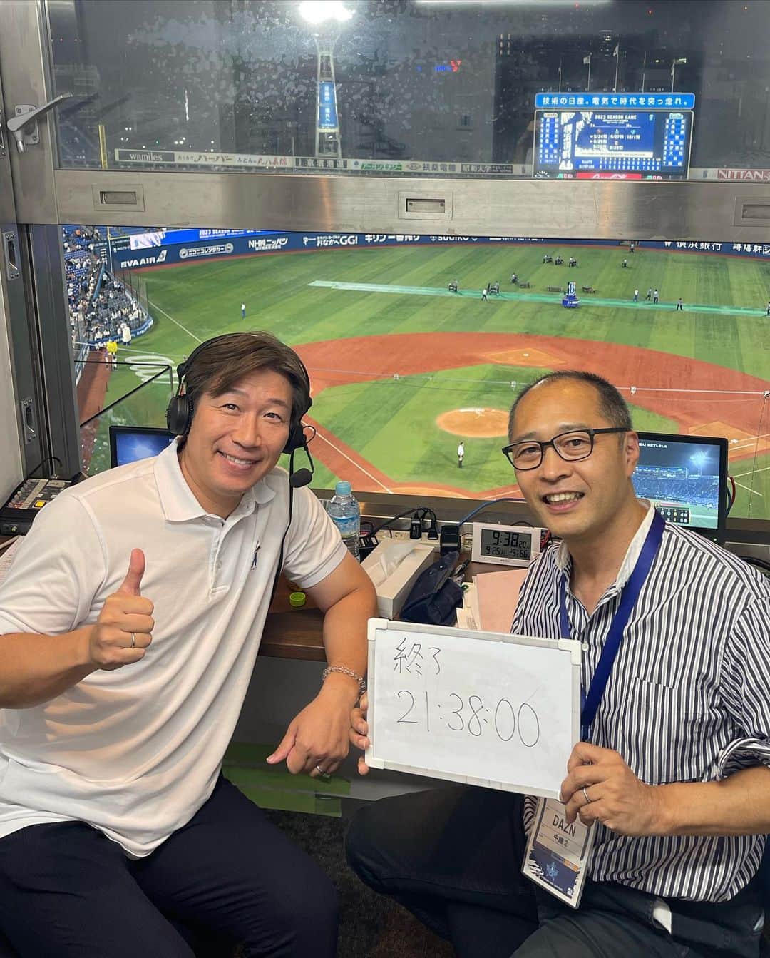のインスタグラム：「. 横浜スタジアムより加藤暁アナウンサーと共にDAZN解説。  今日の解説が今シーズン最後のNPB解説だったので、DeNAの勝利をお伝えできて良かったです。  今シーズンもDAZNでのDeNA戦をご視聴頂きありがとうございました。  #DAZN #横浜スタジアム #プロ野球 #横浜DeNAベイスターズ #日本一目指して頑張れ！  Golf shirt : @eastsidegolfjapan @eastsidegolf」