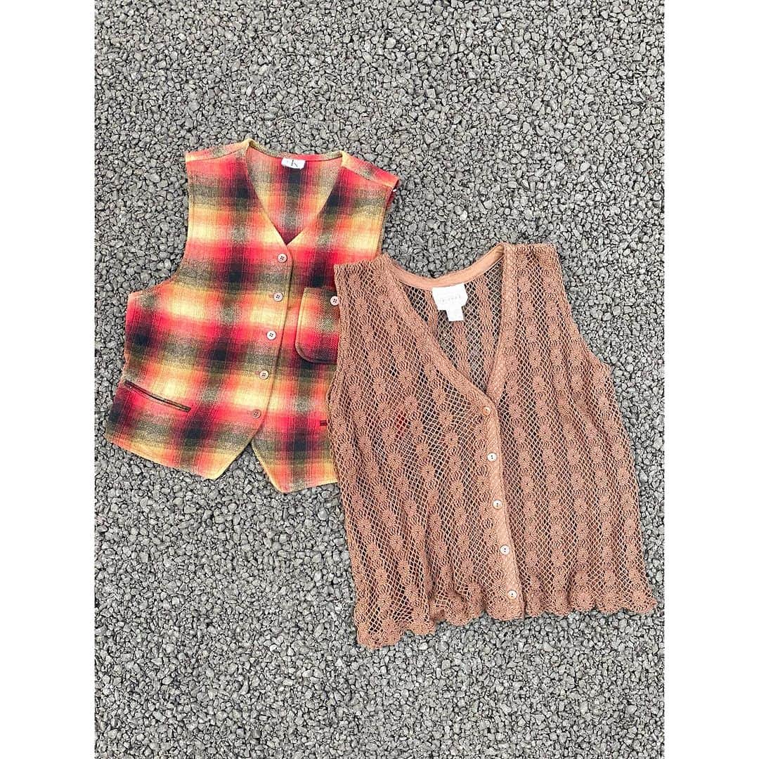 のインスタグラム：「ㅤㅤㅤㅤㅤㅤㅤㅤㅤㅤㅤㅤㅤ 【 ladies new arrival vest 】  #古着 #古着屋 #東京 #下北 #下北沢 #下北沢古着 #下北沢古着屋 #フラミンゴ下北沢店 #ベスト #vest #vintage#mens#ladies#fashion#tokyo#shimokitazawa #优质的 #下北泽　#빈티지　#시모키타자와」