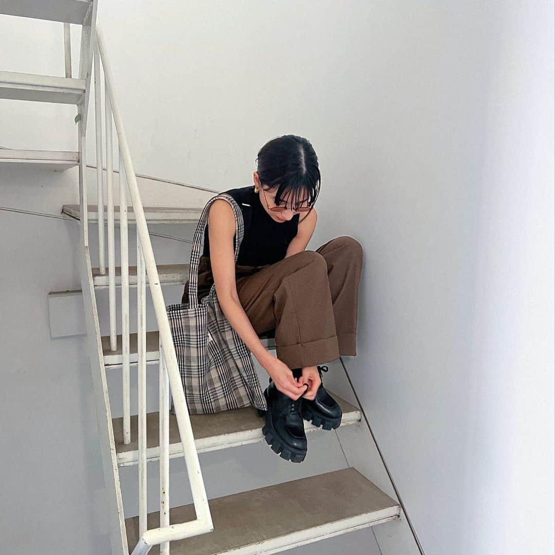 ラブリのインスタグラム：「👞👞👞」