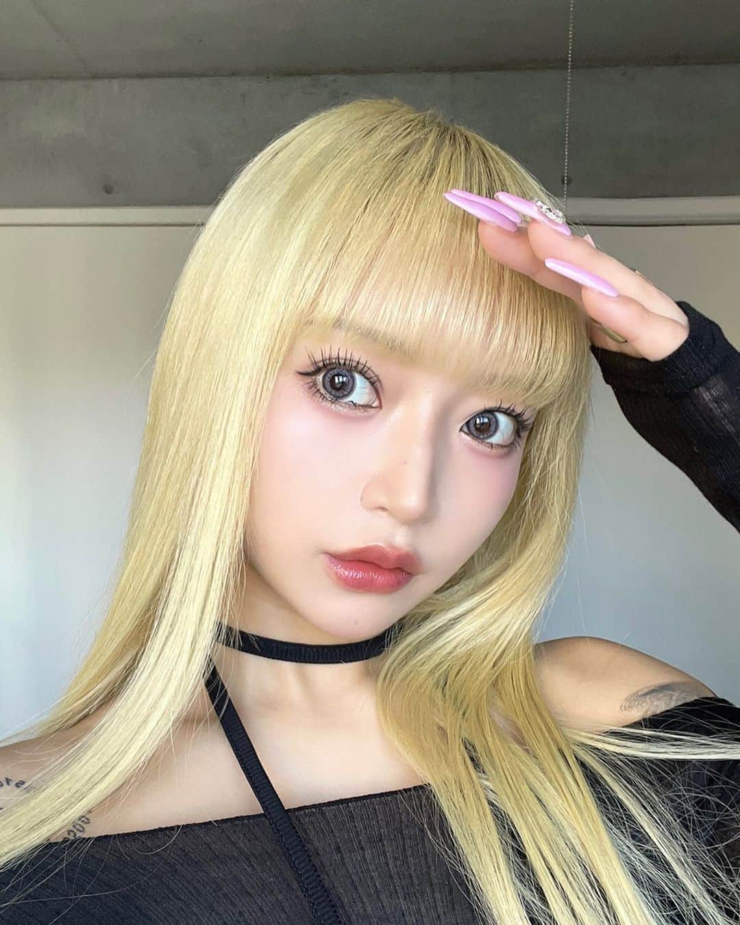 のインスタグラム：「@raviyeye @raviyeye_marina  久々パリジェンヌ上下やってもらった🩶 たまにはつけまじゃなくて自睫毛も盛れる(՞ o̴̶̷̤ ̫ o̴̶̷̤ ՞) いつも有難うございますᐡඉ́ ̫ ඉ̀ᐡ ちなみにいつも施術中爆睡こいて自分のいびきで起きます」