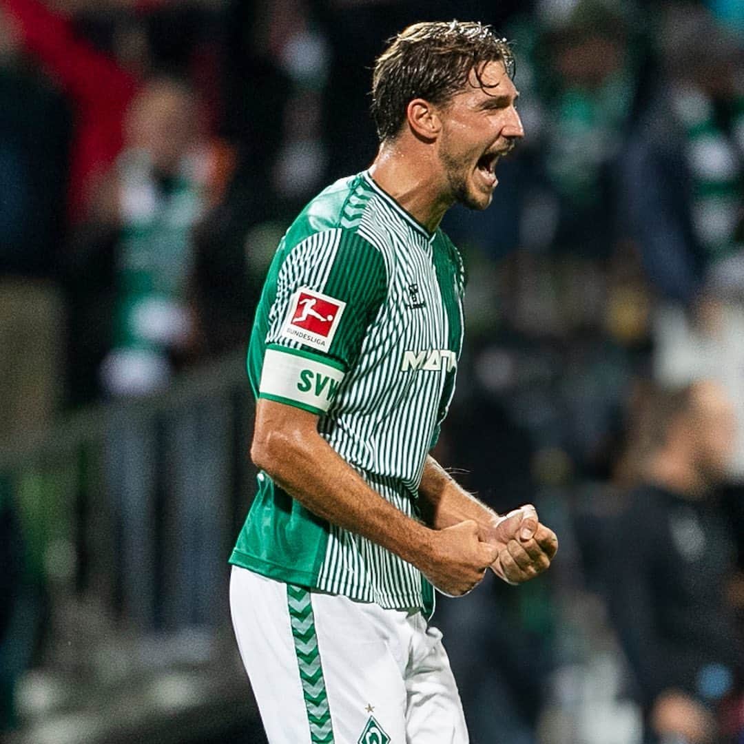ニクラス・シュタルクのインスタグラム：「𝘕𝘶𝘳 𝘻𝘶𝘴𝘢𝘮𝘮𝘦𝘯.   ____ #werder #bremen #svw #llgw #stark #svwkoe」