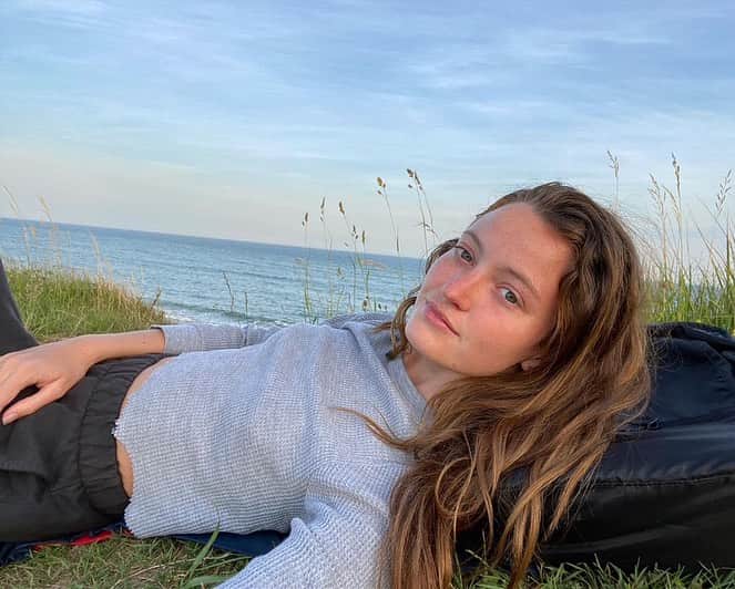 ミーガン・ピュレリのインスタグラム：「Life & art.. life is art 🖼️」