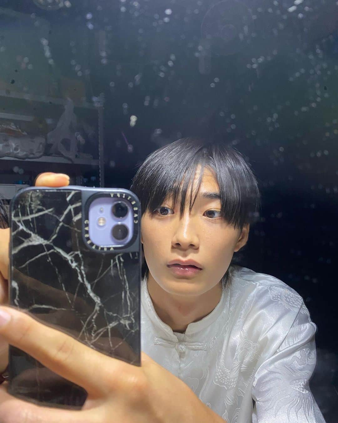 大久保琉唯のインスタグラム：「朗読劇「タイムスイーパーズ」千秋楽を迎えることが出来ました。  初の演技で難しい事が多々ありましたが脚本の212さんやキャストの皆さんにアドバイスを頂いてステージに立つことができました。キャストの皆さんとは１ヶ月という短い期間でしたがお互い励まし支え合って絆が生まれました。この出会いを大切にしていきたいと思います。  最後にいつも応援してくださる方々が忙しい中会場に来て頂き本当に嬉しかったです。 これからも応援よろしくお願いします。   #舞台  #朗読劇」