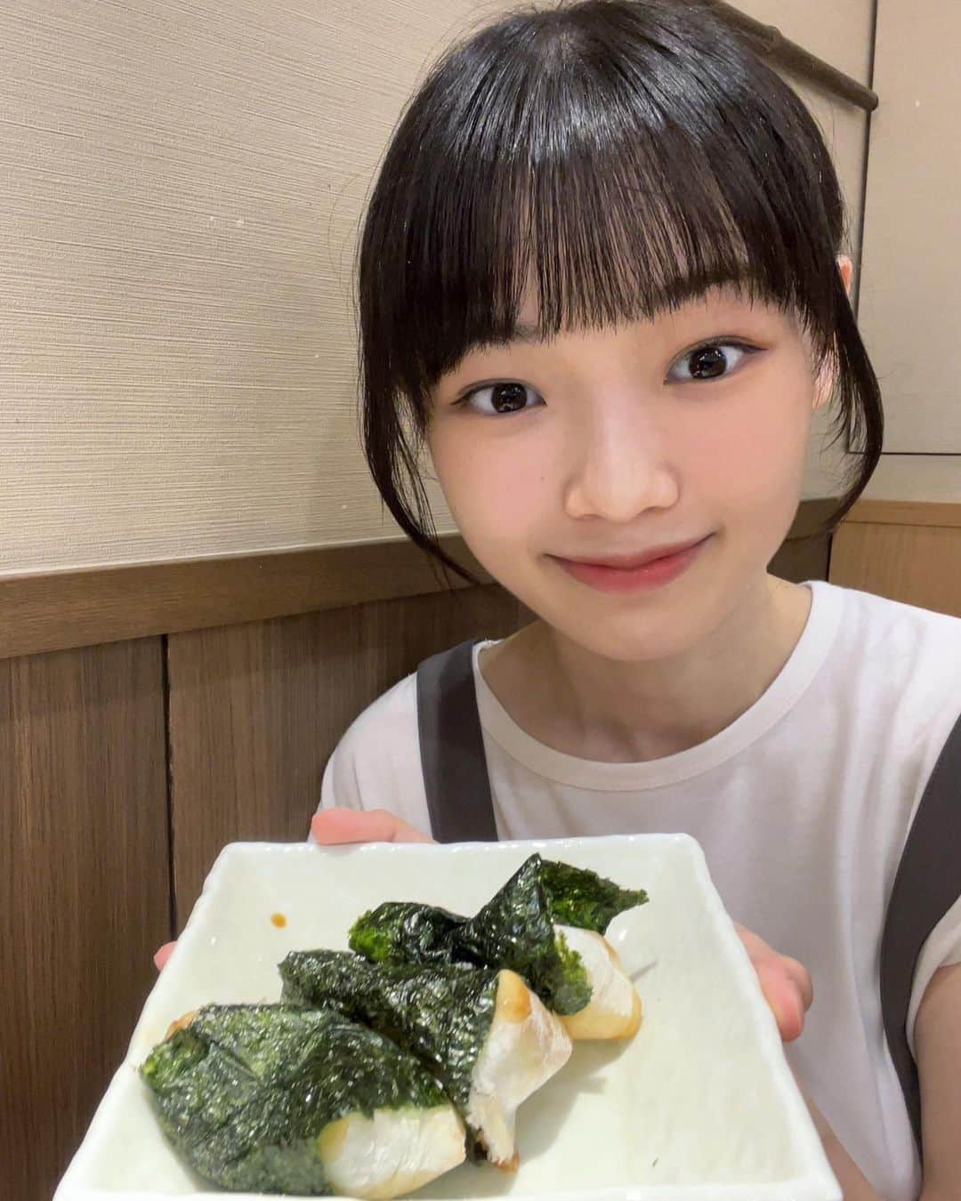 山﨑愛生さんのインスタグラム写真 - (山﨑愛生Instagram)「. あんみつ食べた😋  📷 ♡秋の彩りあんみつ🌰🍠 ♡いそべ巻  #あんみつみはし #みはしのあんみつ #みはし #あんみつ #お餅  #モーニング娘 #モーニング娘23  #morningmusume23  #山﨑愛生 #パンダさんパワー」9月25日 23時06分 - mei_yamazaki.official