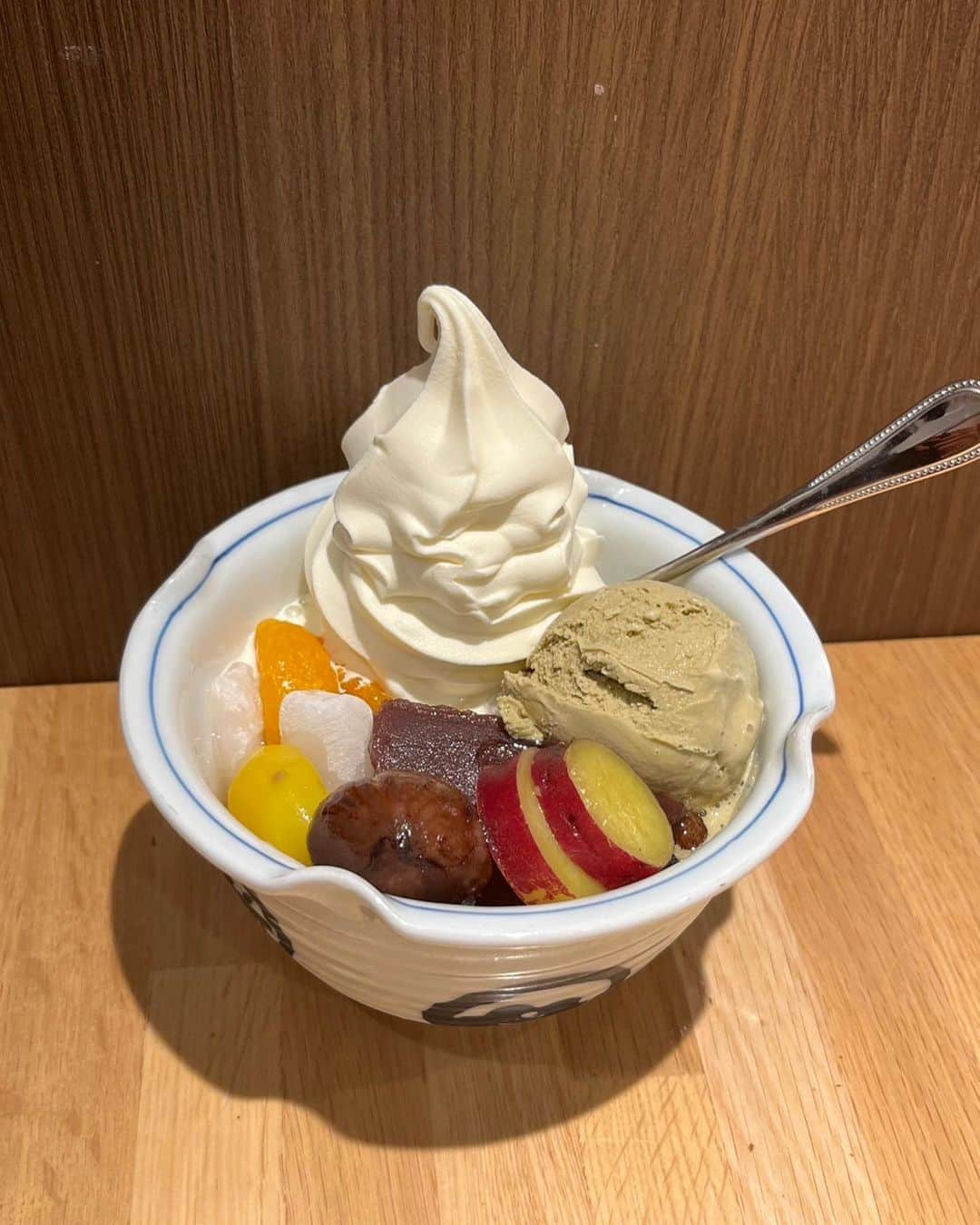 山﨑愛生さんのインスタグラム写真 - (山﨑愛生Instagram)「. あんみつ食べた😋  📷 ♡秋の彩りあんみつ🌰🍠 ♡いそべ巻  #あんみつみはし #みはしのあんみつ #みはし #あんみつ #お餅  #モーニング娘 #モーニング娘23  #morningmusume23  #山﨑愛生 #パンダさんパワー」9月25日 23時06分 - mei_yamazaki.official